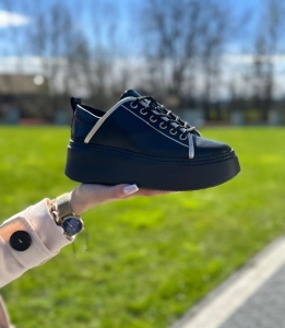 Czarny Sneackers Damski LURSO model COMISO BLACK