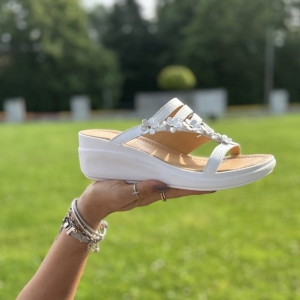 Klapek LURSO z linii CAGLIARI model CARRARA WHITE