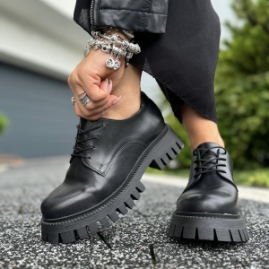 Czarne Półbuty Damskie LURSO model NUORO BLACK