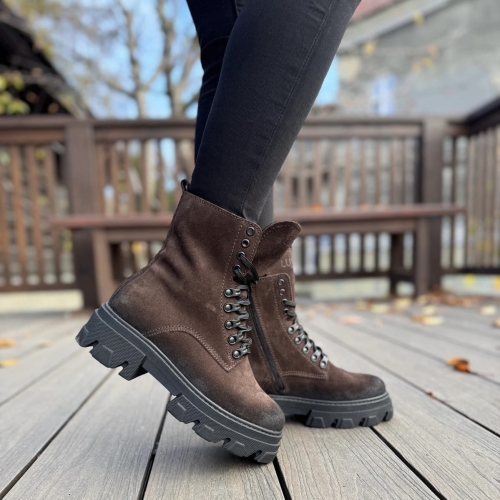 Brazowe-Trapery-Damskie-LURSO-na-podwyzszonej-podeszwie-model-ERTO-BROWN (1).jpg