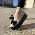 Bezowe-welurowe-Baleriny-Damskie-z-ozdoba-LURSO-model-ANGELIQUE-LIGHT-BEIGE-skora-naturalna