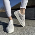 Biale-Trampki-Damskie-na-wyzszej-podeszwie-LURSO-model-OZAI-WHITE-skora-naturalna
