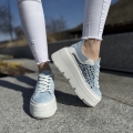 Blekitne-azurowe-Sneakersy-Damskie-LURSO-model-BAGHERIA-BLUE-skora-naturalna (6).jpg