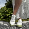 Biale-Trampki-Damskie-na-zielonej-podeszwie-LURSO-model-DESIREE-WHITE-GREEN-skora-naturalna (4).jpeg