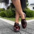 Bordowe-lakierowe-Mokasyny-Damskie-z-ozdobnym-lancuszkiem-LURSO-model-SUPINO-BORDO-skora-naturalna (9).jpg