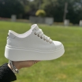 Biale-Sneakersy-Damskie-ze-zlota-ozdoba-PONSO-WHITE-skora-naturalna (4).jpeg