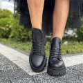Czarne-Traperki-Damskie-LURSO-model-KIENS-BLACK-skora-naturalna (11).jpeg