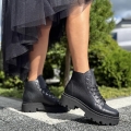 Czarne-Traperki-Damskie-LURSO-model-KIENS-BLACK-skora-naturalna (16).jpeg