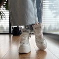 Biale-Wyzsze-Sneakersy-Damskie-na-wysokiej-podeszwie-VITO-WHITE-skora-naturalna (19).jpeg