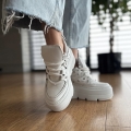 Biale-Sneakersy-Damskie-z-ozdobnymi-oczkami-MARTINI-WHITE-skora-naturalna (2).jpeg