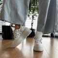 Biale-Sneakersy-Damskie-z-ozdobnymi-oczkami-MARTINI-WHITE-skora-naturalna (21).jpeg