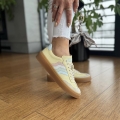 Sloneczno-zolte-Sneakersy-Damskie-z-paskami-LURSO-model-SEVERO-YELLOW-skora-naturalna (6).jpeg