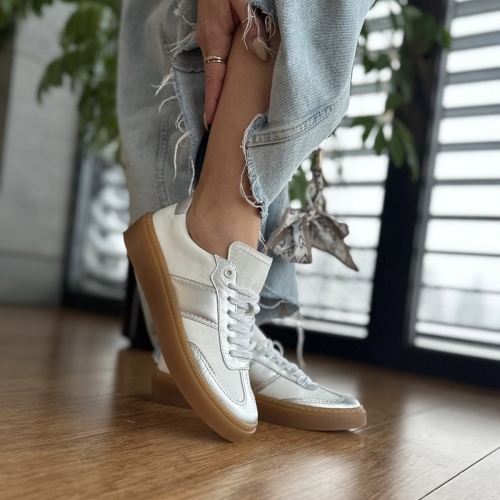 Bialo-srebrne-Trampki-Damskie-LURSO-model-JELSI-WHITE-SILVER-skora-naturalna (1).jpeg