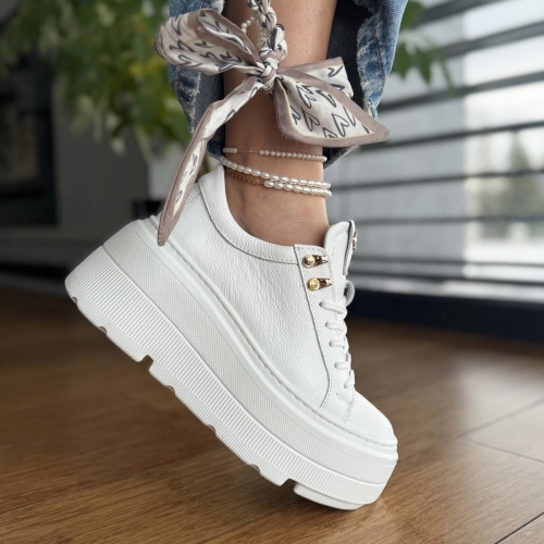Biale-Sneakersy-Damskie-na-podwyzszonej-podeszwie-GELA-WHITE-skora-naturalna (1).jpeg