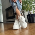Biale-Sneakersy-Damskie-na-podwyzszonej-podeszwie-GELA-WHITE-skora-naturalna (6).jpeg