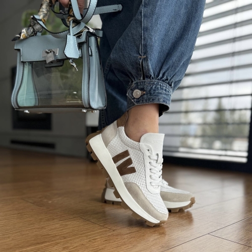 Biale-azurowe-Sneakersy-Damskie-na-sportowej-podeszwie-LURSO-model-REMO-WHITE-skora-naturalna (1).jpeg