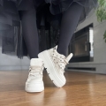 Bezowe-Sneakersy-Damskie-z-ozdobnymi-oczkami-MARTINI-BEIGE-skora-naturalna (10).jpeg