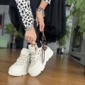 Bezowe-Sneakersy-Damskie-z-ozdobnymi-oczkami-MARTINI-BEIGE-skora-naturalna (30).jpeg