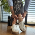 Bialo-bezowe-Trampki-Damskie-na-plaskiej-podeszwie-LURSO-model-GABY-WHITE-skora-naturalna (7).jpeg