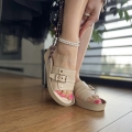 Bezowe-Klapki-Damskie-z-ozdobna-klamerka-LURSO-model-RUVO-BEIGE-skora-naturalna (10).jpeg