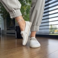 Jasnobezowe-Slipony-LURSO-z-ozdoba-typu-barefoot-model-LULA-BEIGE-skora-naturalna (11).jpeg