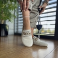 Jasnobezowe-Slipony-LURSO-z-ozdoba-typu-barefoot-model-LULA-BEIGE-skora-naturalna (21).jpeg