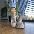Perlowo-bezowe-Sneakersy-Damskie-LURSO-model-ARLETTE-SHINE-BEIGE-skora-naturalna (15).jpeg