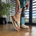 Bezowe-Klapki-Damskie-LURSO-model-ADERA-BEIGE-skora-naturalna (1).jpeg