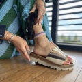 Bezowe-Klapki-Damskie-LURSO-model-ADERA-BEIGE-skora-naturalna (3).jpeg