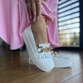 Biale-Slipony-Damskie-z-ozdoba-LURSO-model-YVONNE-WHITE-skora-naturalna (1).jpeg