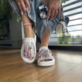 Biale-Klapki-Damskie-LURSO-z-ozdobami-model-MASSA-WHITE-skora-naturalna (3).jpeg