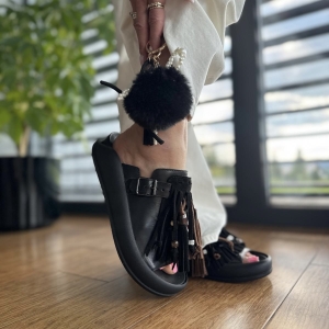 Czarne Klapki Damskie LURSO z ozdobami model MASSA BLACK skóra naturalna