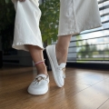 Biale-Mokasyny-Damskie-LURSO-typu-barefoot-ze-zlota-ozdoba-model-RAGGIO-WHITE-skora-naturalna (7).jpeg