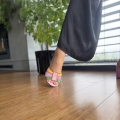 Kolorowe-eleganckie-Klapki-Damskie-na-oblekanym-obcasie-LURSO-model-MOSSA-MULTICOLOR-skora-naturalna (18).jpeg