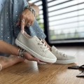 Bezowe-welurowe-minimalistyczne-Trampki-Damskie-LURSO-model-TIANA-LIGHT-BEIGE-skora-naturalna (2).jpeg
