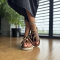 Brazowe-Klapki-Damskie-LURSO-z-fredzlami-model-IRIS-BROWN-skora-naturalna (22).jpeg