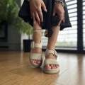 Bezowe-Sandaly-Damskie-LURSO-z-ozdobna-klamerka-model-POLO-BEIGE-skora-naturalna (2).jpeg
