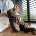 Ciemnobezowe-Trampki-Damskie-na-platformie-LURSO-model-SEVERO-TAUPE-skora-naturalna (4).jpeg
