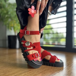 Czerwone Sandały Damskie LURSO na fusbecie model BELLA RED skóra naturalna