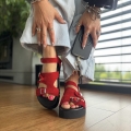 Czerwone-Sandaly-Damskie-LURSO-na-fusbecie-model-BELLA-RED-skora-naturalna (19).jpeg