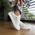 Biale-azurowe-Trampki-Damskie-LURSO-na-plaskiej-podeszwie-model-LILY-WHITE-skora-naturalna (6).jpeg
