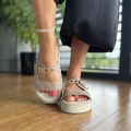 Bezowe-Klapki-Damskie-LURSO-model-MEDOLE-BEIGE-skora-naturalna (17).jpeg
