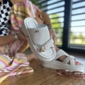 Biale-Klapki-Damskie-LURSO-na-platformie-model-TOLLE-WHITE-skora-naturalna (2).jpeg