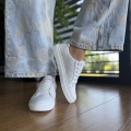 Biale-Trampki-Damskie-LURSO-model-GISELLE-WHITE-skora-naturalna (15).jpeg