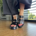 Czarne-Klapki-Damskie-LURSO-na-klinie-model-IRINA-BLACK-skora-naturalna (14).jpeg
