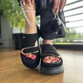 Czarne-Klapki-Damskie-LURSO-na-platformie-model-TOLLE-BLACK-skora-naturalna (2).jpeg