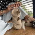 Bezowe-Sandaly-Damskie-LURSO-na-flatforms-model-ALLEIN-BEIGE-skora-naturalna (10).jpeg