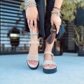Bezowe-Sandalki-Damskie-LURSO-na-koturnie-model-SOLARI-BEIGE-skora-naturalna (8).jpeg