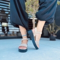 Bezowe-Sandalki-Damskie-LURSO-na-koturnie-model-SOLARI-BEIGE-skora-naturalna (9).jpeg