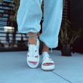 Biale-Sandaly-Damskie-LURSO-na-flatforms-model-CODIA-WHITE-skora-naturalna (19).jpeg